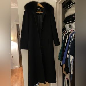 Gorgeous black with real fur collar 1 Madison coat